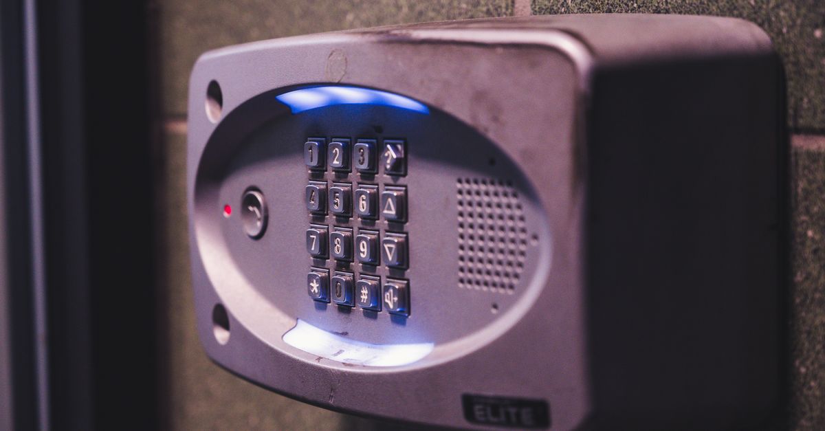 Beyond the Kiosk: Why On-Site Access Control Programming Beats Self-Service — Glen Cove Locksmiths